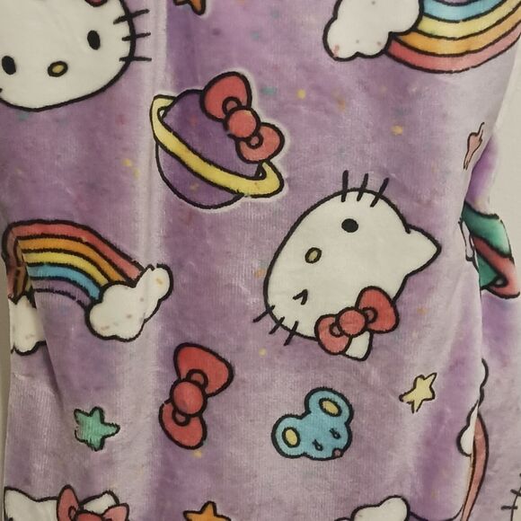 Hello Kitty Purple Cloud Rainbow Throw Blanket - Picture 7 of 7